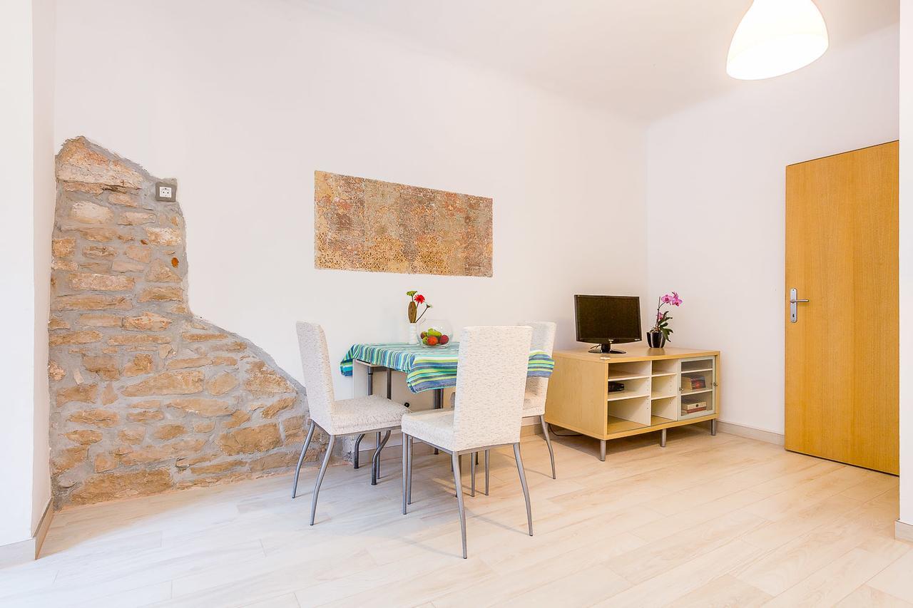 Apartment Rustico Pula Eksteriør billede
