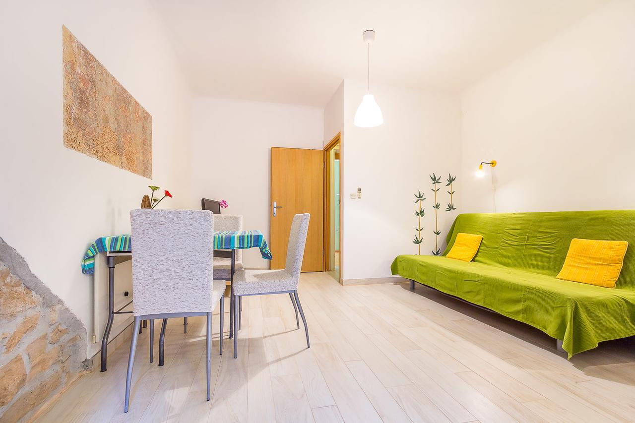 Apartment Rustico Pula Eksteriør billede