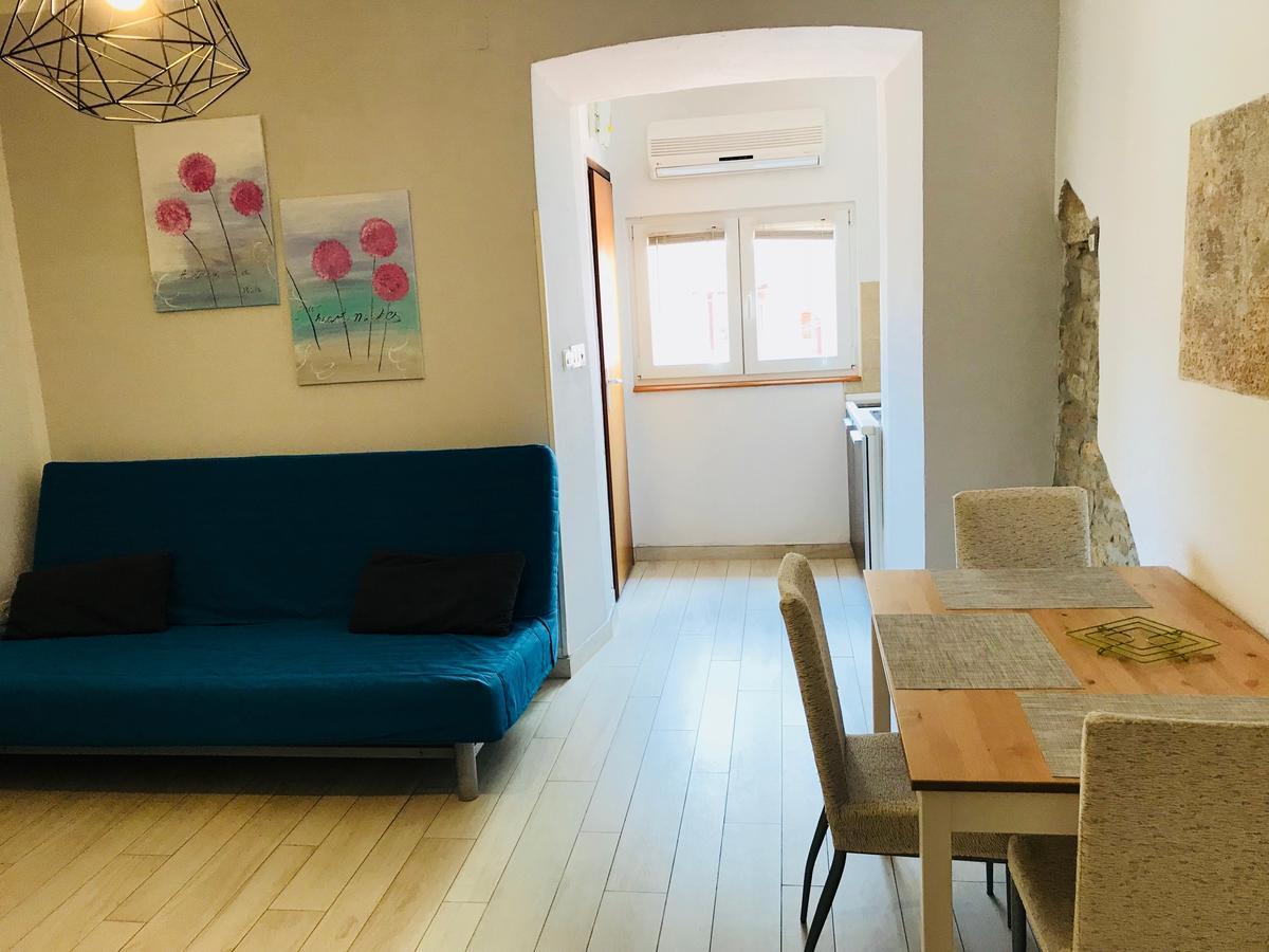 Apartment Rustico Pula Eksteriør billede