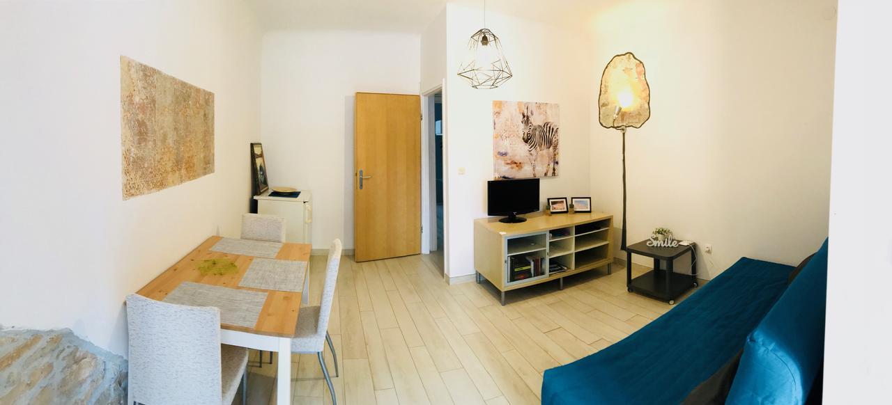 Apartment Rustico Pula Eksteriør billede